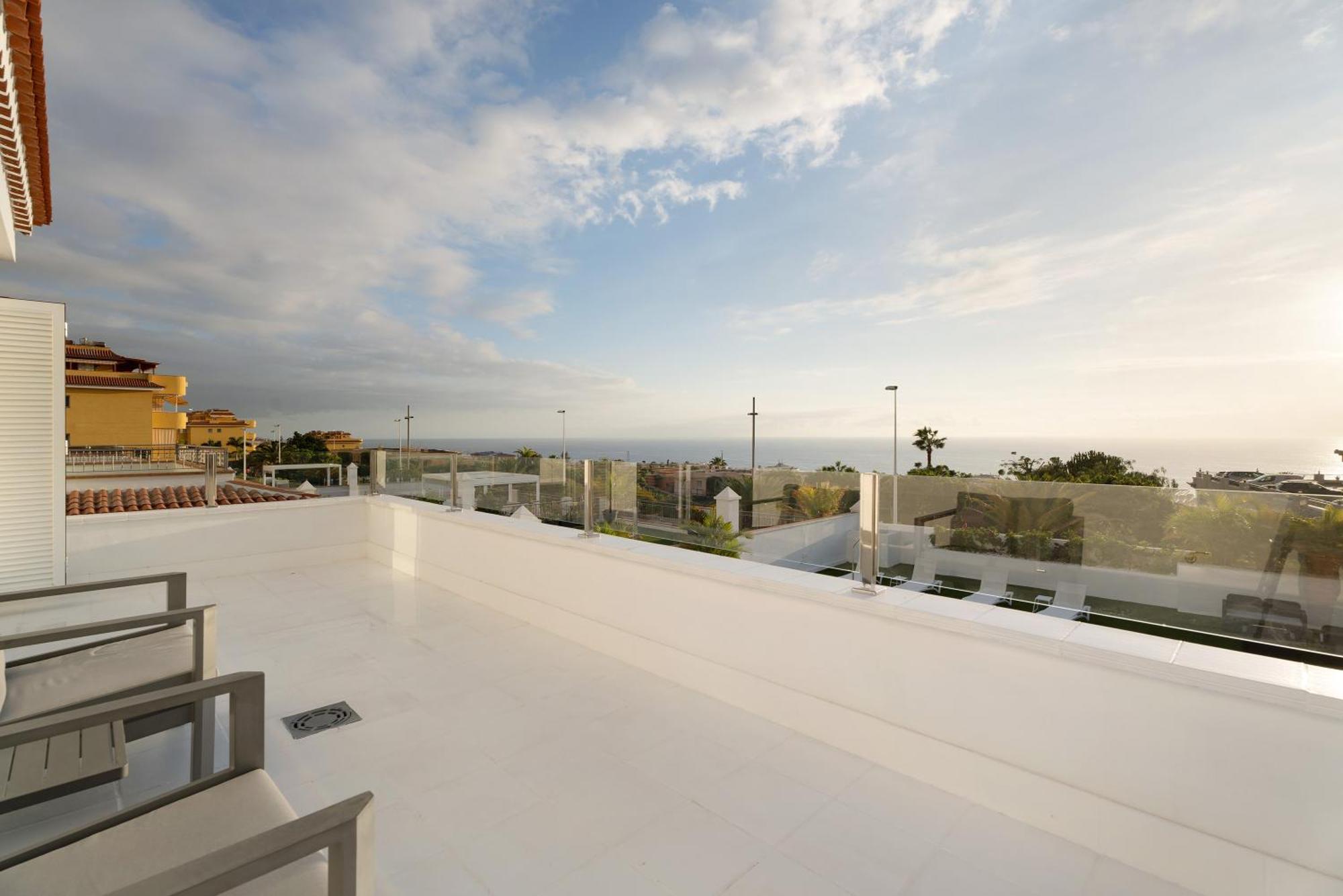 Espectacular Villa Aurora By Paramount Holidays Puerto de Santiago  Kültér fotó