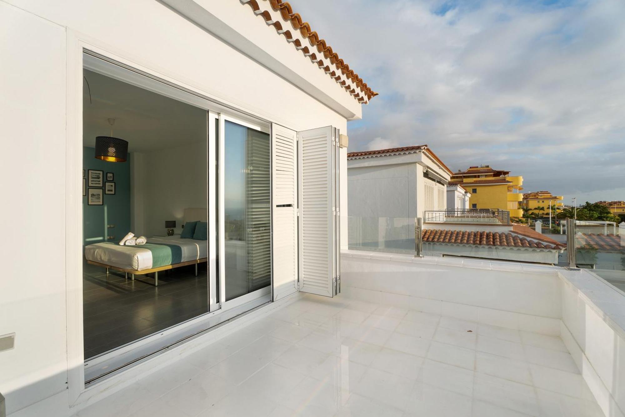 Espectacular Villa Aurora By Paramount Holidays Puerto de Santiago  Kültér fotó